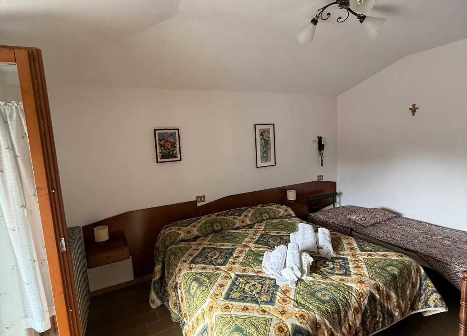 Albergo Ristorante Centrale Esino Lario 2*,